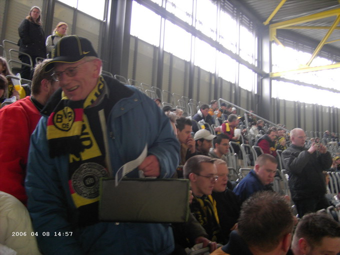 stadionfahrt_dortmund_2006_(23).jpg