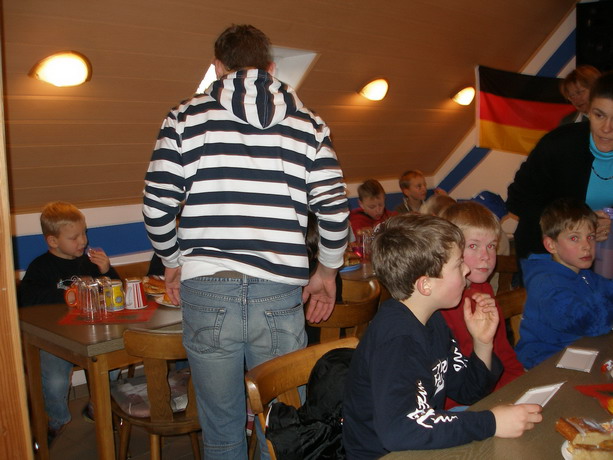 weihnachtsfeier_jugend_2006_(16).jpg