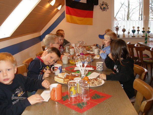 weihnachtsfeier_jugend_2006_(17).jpg